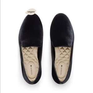 The Starling Black Velvet Birdies - With Box, sz 7